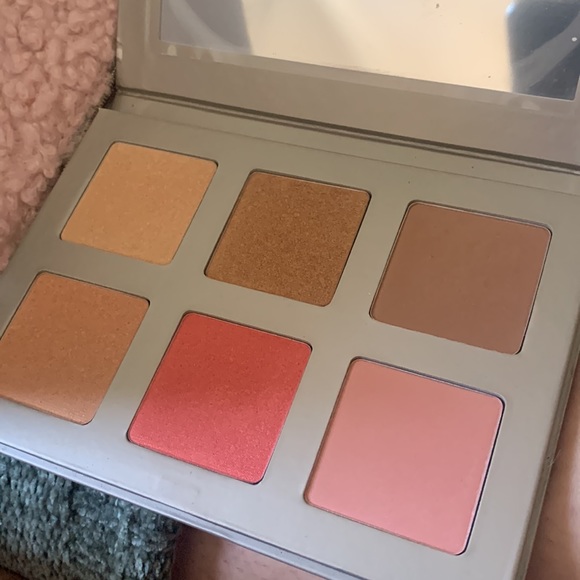 Blaze chaser face palette - Picture 2 of 2